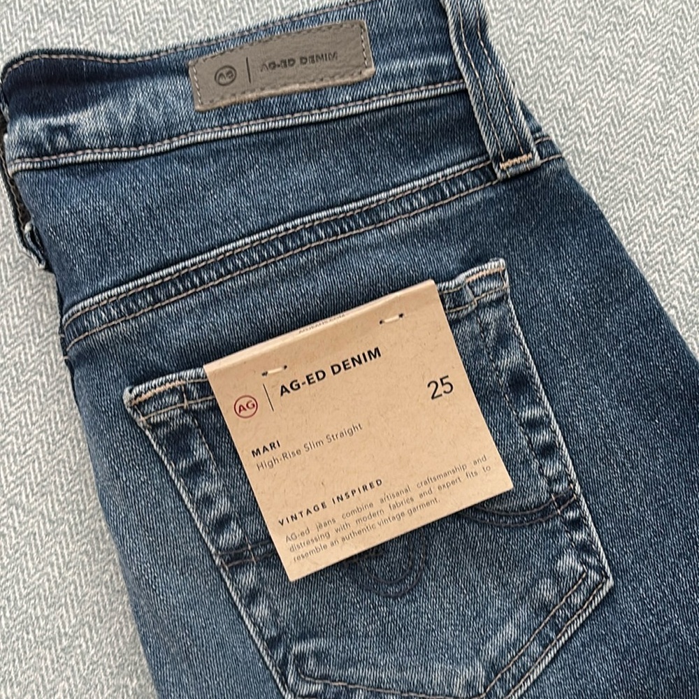 AG DENIM Mari High Rise Slim Straight Jean